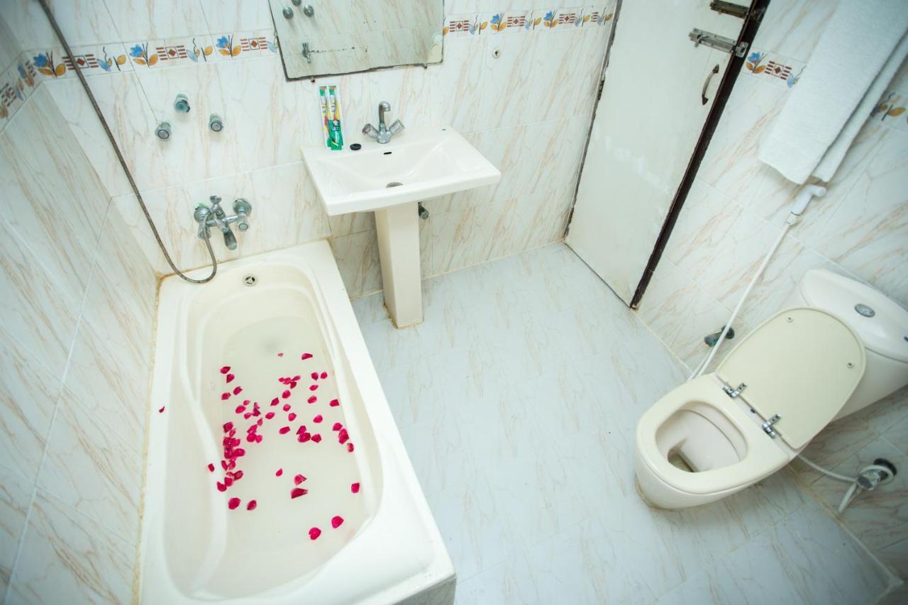 Hotel Mishuk Cox's Bazar Dış mekan fotoğraf
