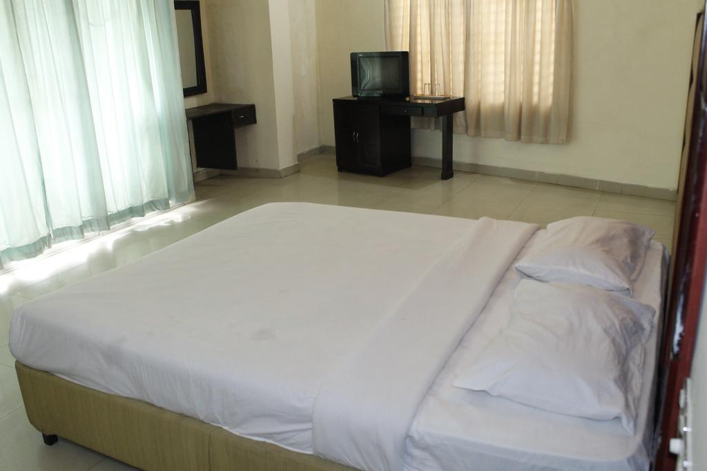 Hotel Mishuk Cox's Bazar Dış mekan fotoğraf